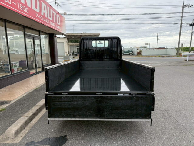 キャンター：平ボデー：前出しバンパー：ステンレスサイドバンパー：マニュアル