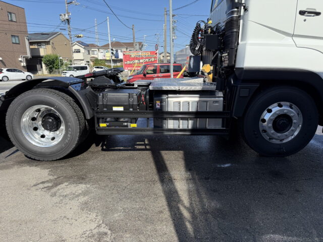 現行スーパーグレート：スーパーハイルーフ：トレーラーヘッド：未使用：プレミアムライン