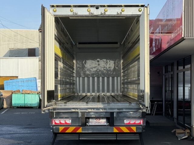 17スーパーグレート：ハイルーフ：冷凍バン：左観音扉2枚：サブエンジン：2エバ