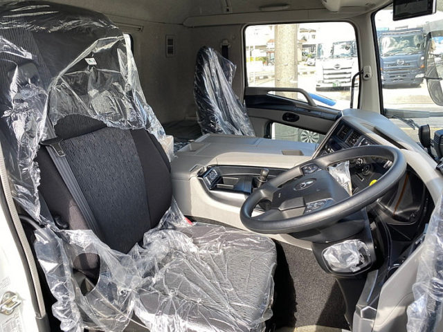 【717】登録済未使用車　スーパーグレート　冷凍バン　サブエンジン　ジョロ4キーストン