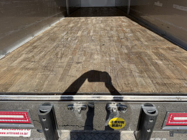 いすゞ：ギガ：ハイルーフ：ウィング：アルミホイール：リア門口ステンレス：低走行