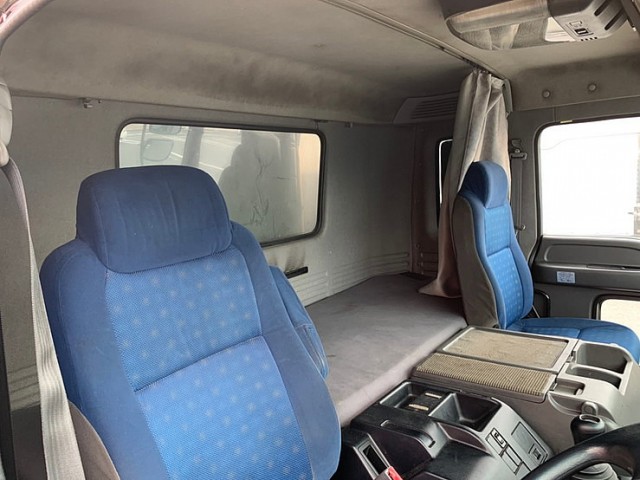 ★【551】いすゞ　ギガ　冷凍ウィング　サブエンジン　ジョロダー4列　キーストン