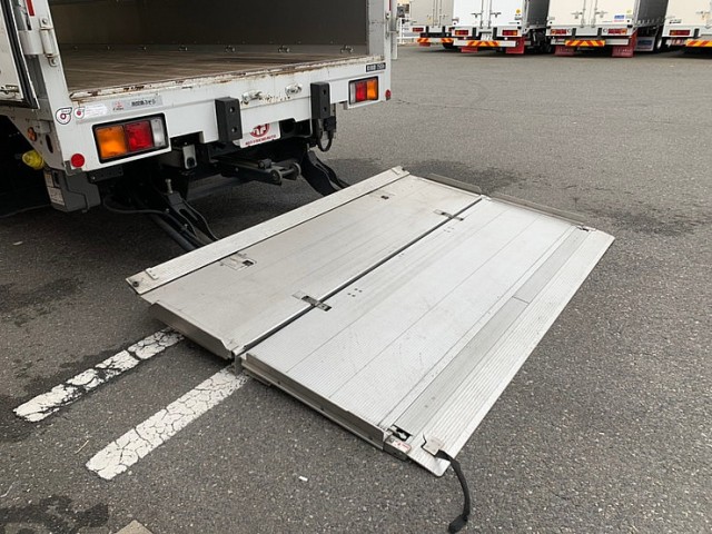 ★【556】ふそう　ファイター　ウィング　格納ゲート　板バネ　6200ワイド