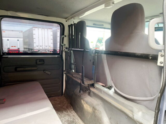 H29 エルフ　Wキャブ　平ボデー　垂直ゲート