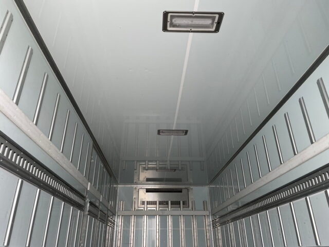 日野　17レンジャー　冷凍バン　格納パワーゲート　240馬力　キーストン　６MT