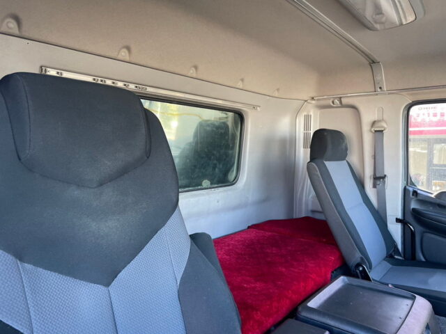 プロフィア　平ボディー　４段クレーン　ステンレス多数　　