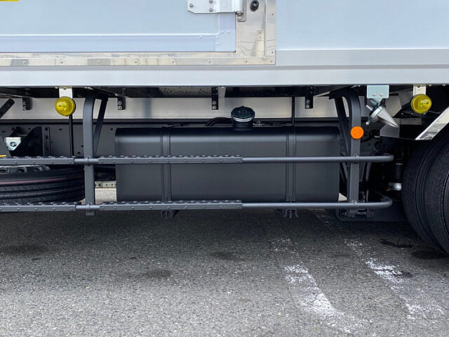 【825】R3　17レンジャー　6200ワイド　冷凍バン　エアサス　ゲート付　低温設定