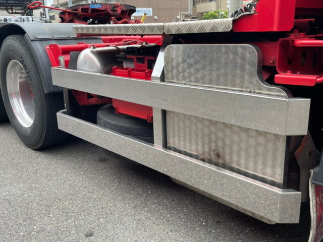 【880】H25　ギガ　煙突マフラー　トレーラーヘッド　ダブル　一軸式カプラ