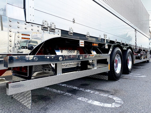 【910】H24　クオン　ハイルーフ　ウィング　室内生地張り　ステンレス多数