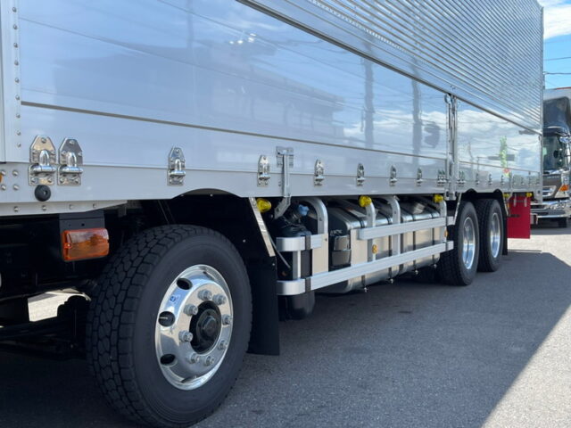 【905】R3　登録済未使用車　スーパーグレート　低床アルミウイング