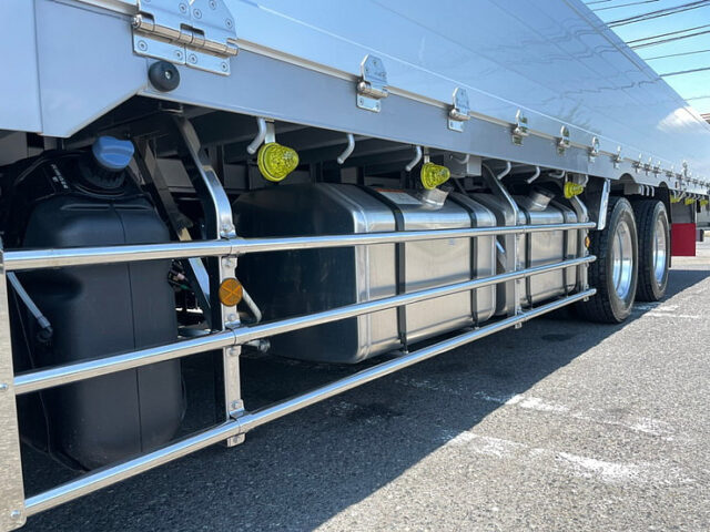 【942】R3　スーパーグレート　山田ボデー　平ボデーアルミブロック　木床　登録済未使用車