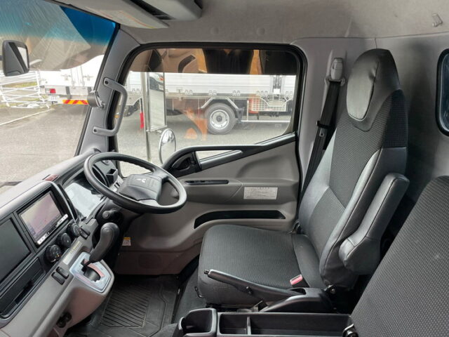 【992】H29　キャンター　積載車　3トン積　古河ユニックUC-35　ネオファイブ　積込角5度(乗り口3度)