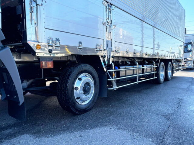 【911】R3　17プロフィア　造りボディ　ウィング　格納ゲート付　7速MT　未使用車