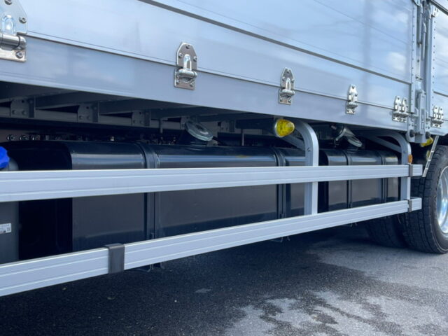 【1008】R2　17プロフィア　ハイルーフ　ウィング　門口ステンレス　7速　E13Cエンジン