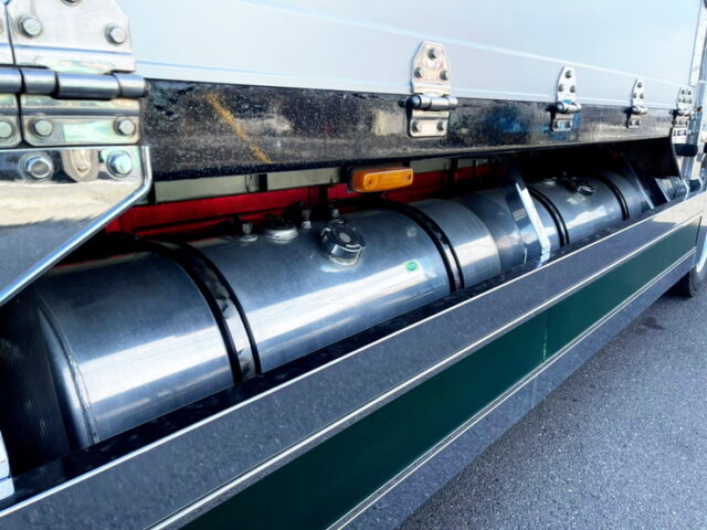 【997】H13　フォワード　造りボディ　冷凍ウィング　6700ボデー　セミワイド　リビルトエンジン交換済