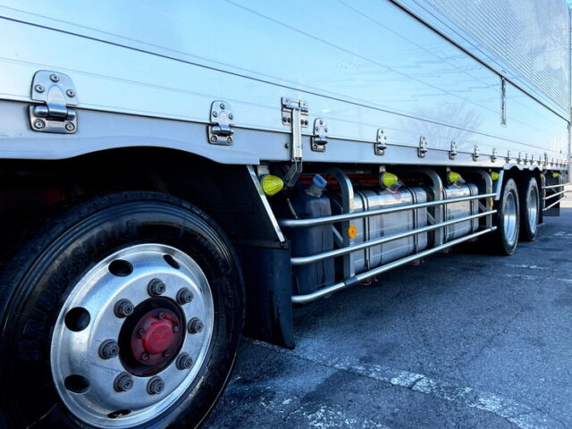 【1073】H28　スーパーグレート　ハイルーフ　ウィング　7速MT　後輪エアサス　パレットローラー