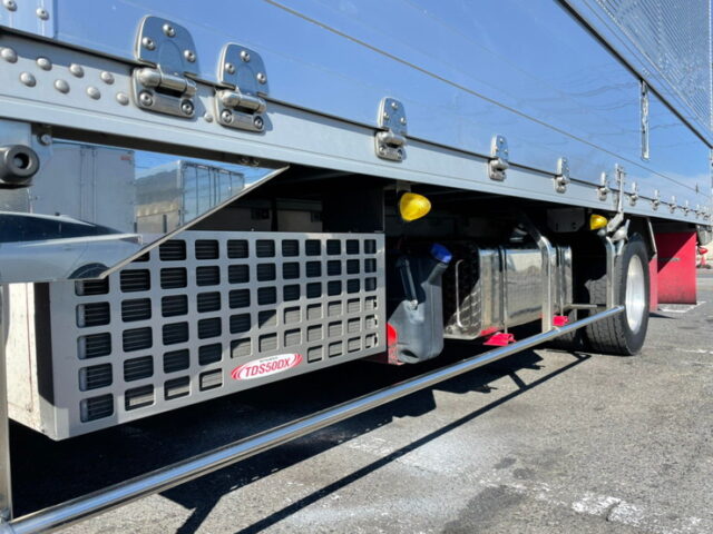 【1083】H30　いすゞ　フォワード　リア門口ステンレス　冷凍ウィング　6200ワイド　240馬力