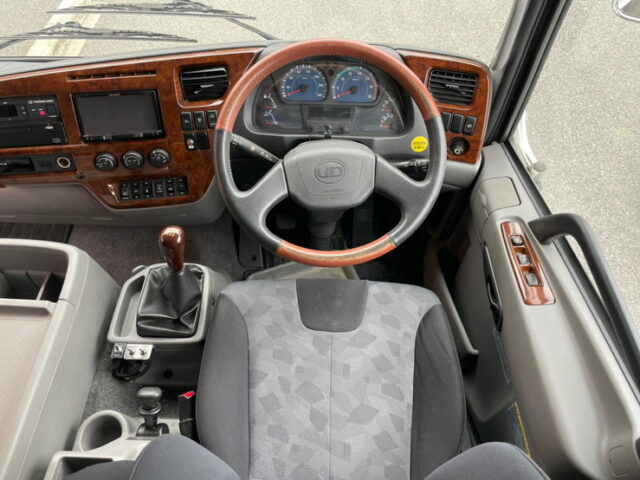 【1147】H27　コンドル　冷凍ウィング　造りボディ　増トン　アルミシマ床