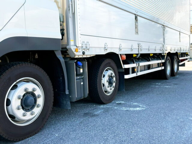 【1141】R1　ギガ　ハイルーフ　ウィング　7速　380馬力　木床　低走行　