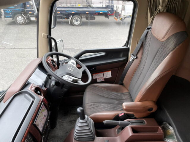 【1244】H30　17レンジャー　冷凍バン　標準幅　キーストン床　格納ゲート　エアサス