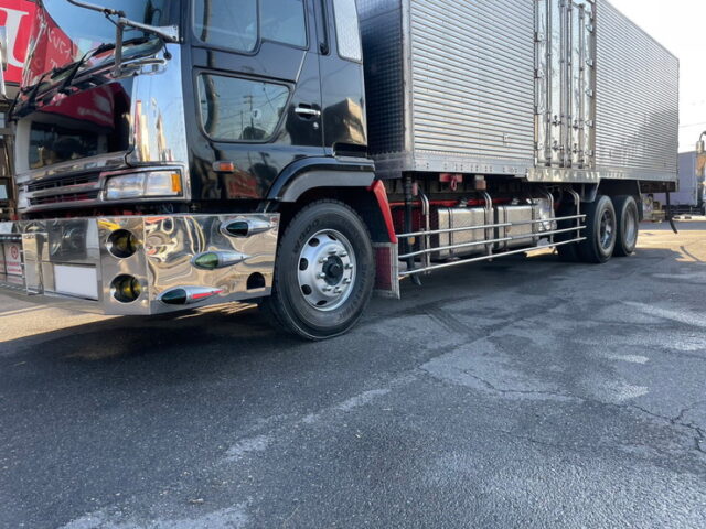 【1392】H12　テラヴィ　冷凍バン　V8　ダブルマフラー　7速　ステンレス多数