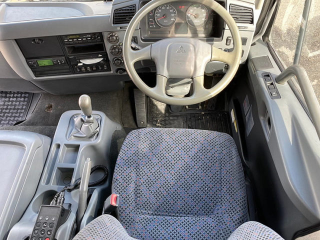 【621】H20　ファイター　エアサス　冷凍バン　横扉