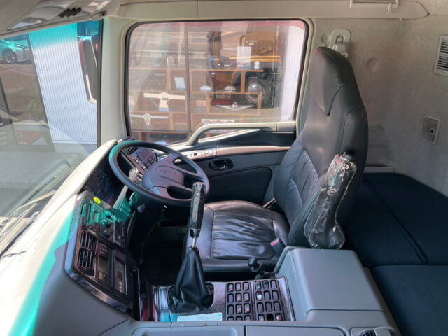 【1468】H28　スーパーグレート　ハイルーフ　冷凍バン　サブエンジン　格納ゲート　レール移動式間仕切り