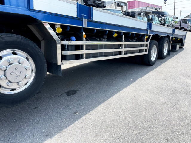 【1495】R2　ギガ　ハイジャッキセルフ　4段クレーン　ウィンチ付　TADANO　歩みハンガー歩み付