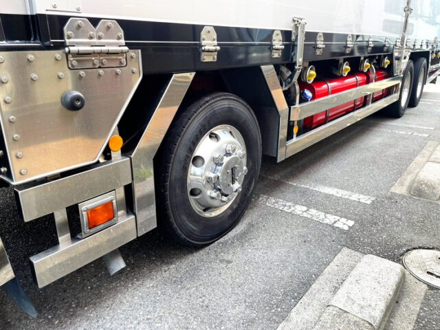 【1536】H30　プロフィア　アルミウィング　ヤマダボデー　7速MT　架装多数