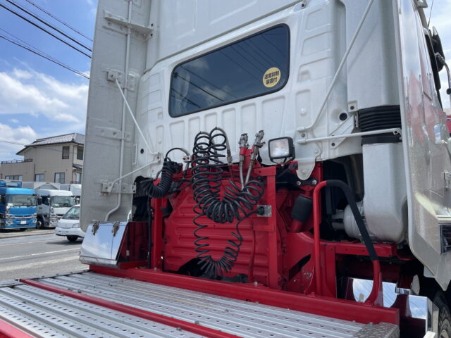 日野　17プロフィア　トラクターヘッド　架装多数　ハイルーフ
