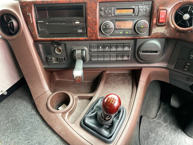 日野　17プロフィア　ハイルーフ　ウィング　7速MT　380馬力　エンジン交換済