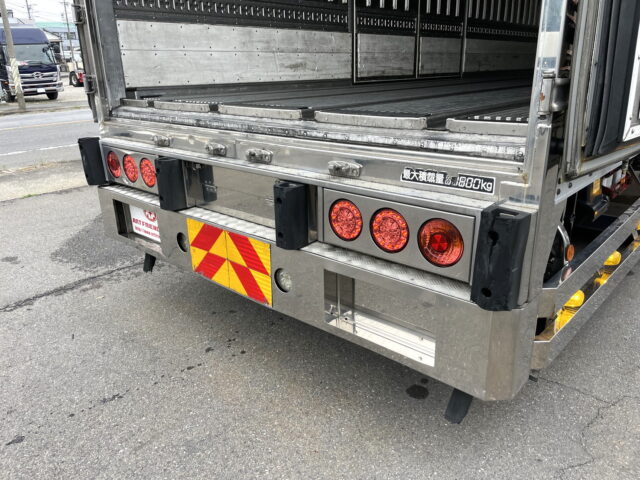 いすゞ　ギガ　ハイルーフ　冷凍バン　4軸　左観音扉2枚　サブエンジン　ジョロ４キーストン