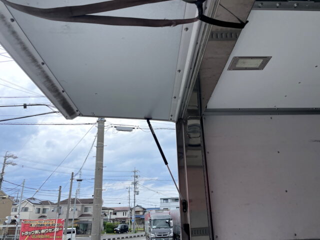 日野　17レンジャー　ハイルーフ　ウィング　架装多数　跳上ゲート　後輪エアサス