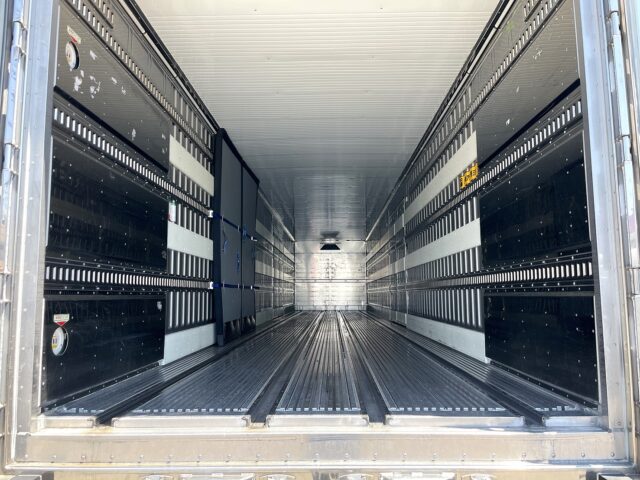 フルハーフ　トレーラー冷凍バン　サーモキング　プレジデント　３軸　リフトアクスル(中残し)