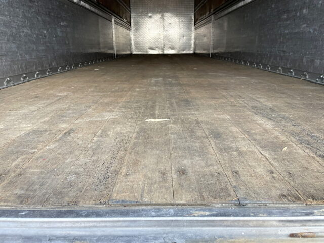 いすゞ　ギガ　ハイルーフ　ウィング　造りボディ　1Mアオリ　ステンレス多数