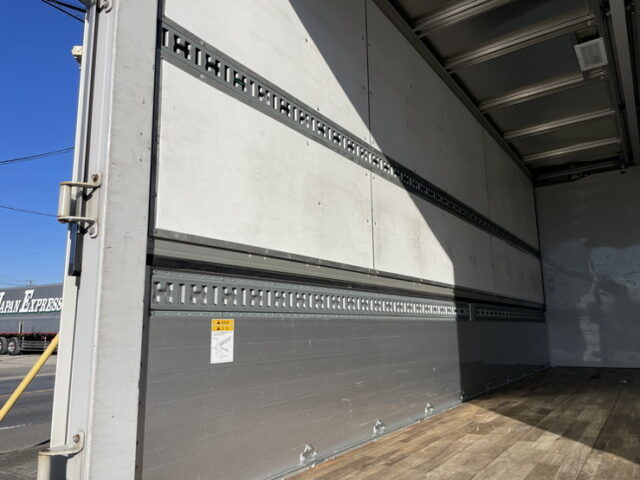 日野　17レンジャー　ハイルーフ　ウィング　6200ワイド　エアサス　240馬力