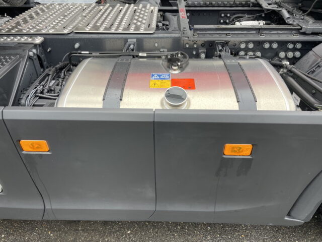 スカニア：R460：現行モデル：登録済未使用車：トレーラーヘッド：総輪エアサス