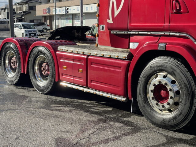 スカニア：R580：トレーラーヘッド：ダブル：V8：煙突マフラー：架装多数