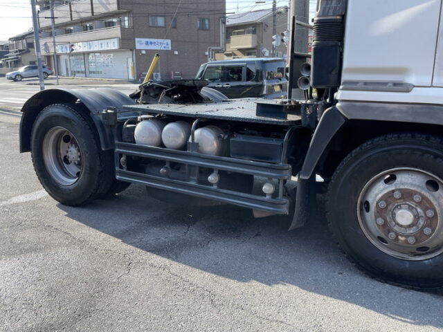 日野：テラヴィ：ハイルーフ：トレーラーヘッド：V8：ツインターボ：エアサス