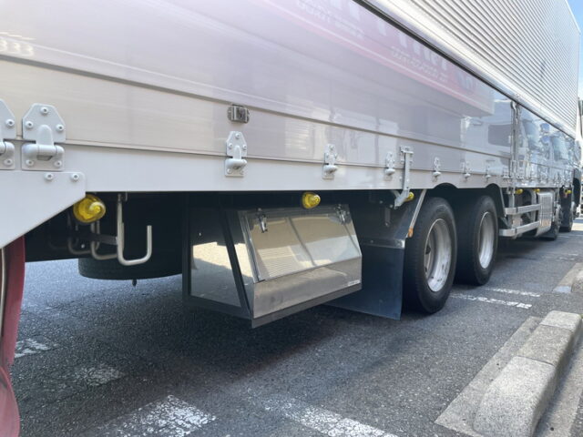 三菱ふそう：スーパーグレート：ハイルーフ：アルミウィング：メッキ多数：木床：AT：394馬力