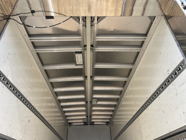 いすゞ：フォワード：増トン：ウィング：7200ボデー：ワイド：6発ターボ