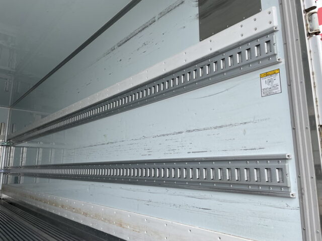 日野:17レンジャー:6200ワイド:冷凍バン:格納ゲート付:エアサス:ジョロ4キーストン