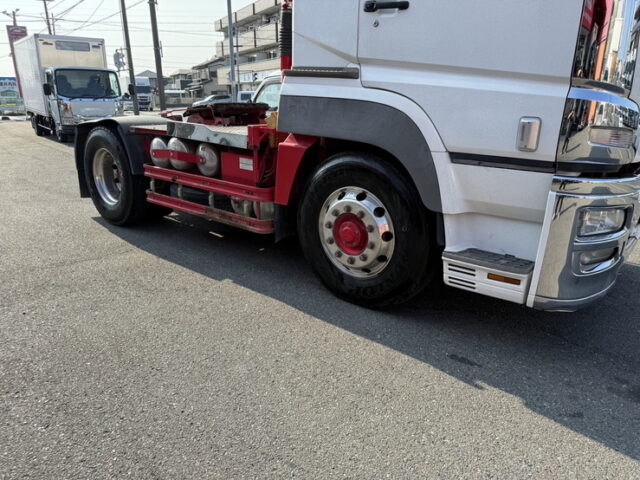 スーパーグレート：ハイルーフ：トレーラーヘッド：メッキ多数：アルミホイール：7速MT