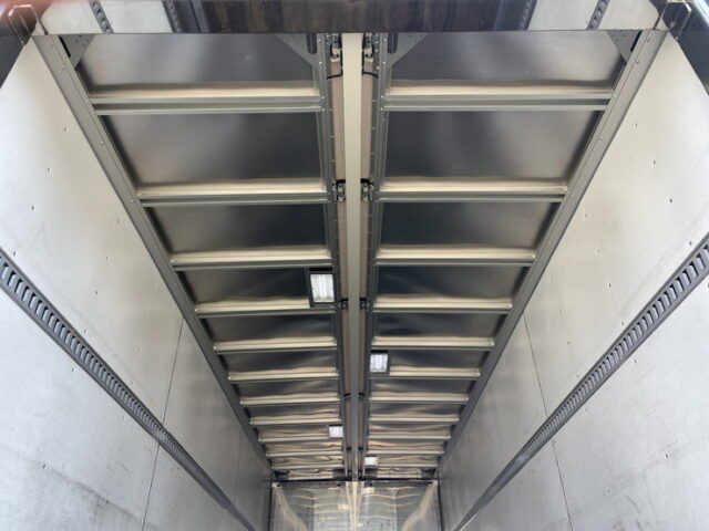 日野：17レンジャー：ハイルーフ：ウィング：7200ワイド：ステンレス多数：エアサス