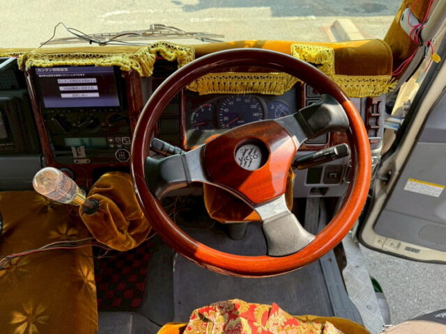 三菱ふそう：キャンター：冷凍バン：架装多数：マニ割り：サーモキング冷凍機：アルミシマ床