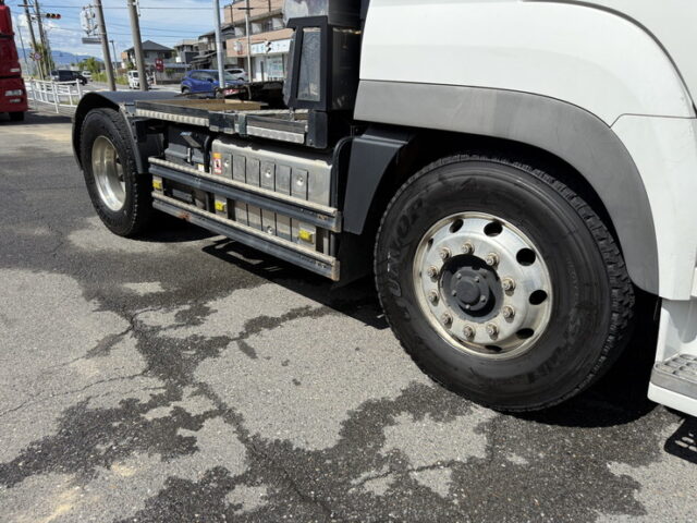 17スーパーグレート：ハイルーフ：トレーラーヘッド：ブタ鼻付：第5輪荷重11.500㎏