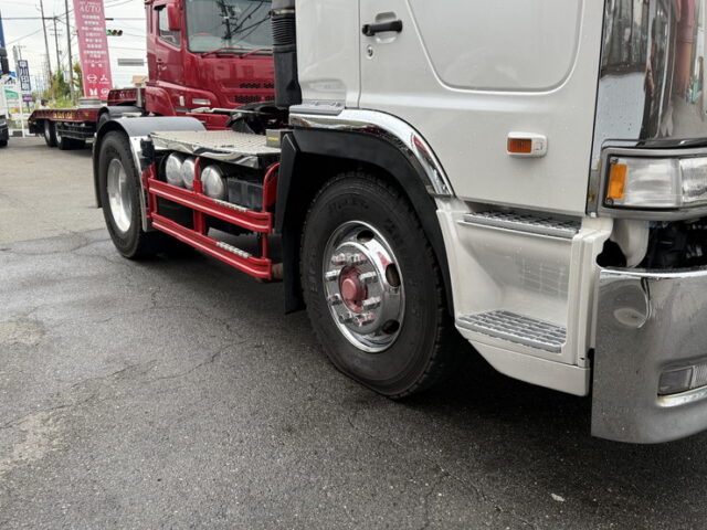 日野：テラヴィ：ハイルーフ：トレーラーヘッド：エアサス：V8ツインターボ