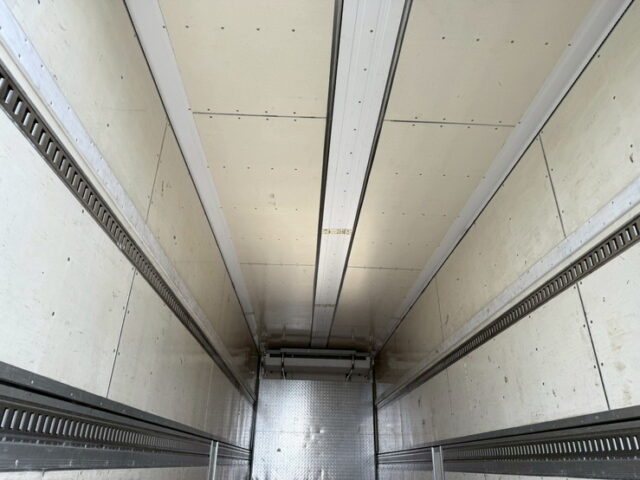 いすゞ：ギガ：冷凍ウィング：サブエンジン：ジョロ4キーストン：ステンレス多数