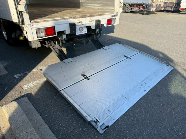 日野：17レンジャー：ハイルーフ：ウィング：6200ワイド：格納ゲート：エアサス