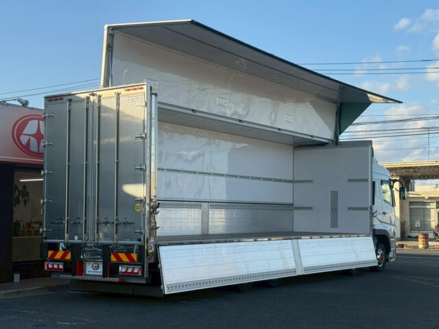 17スーパーグレート:ハイルーフ:ウィング:メッキ多数:造りボディ:アルミホイール